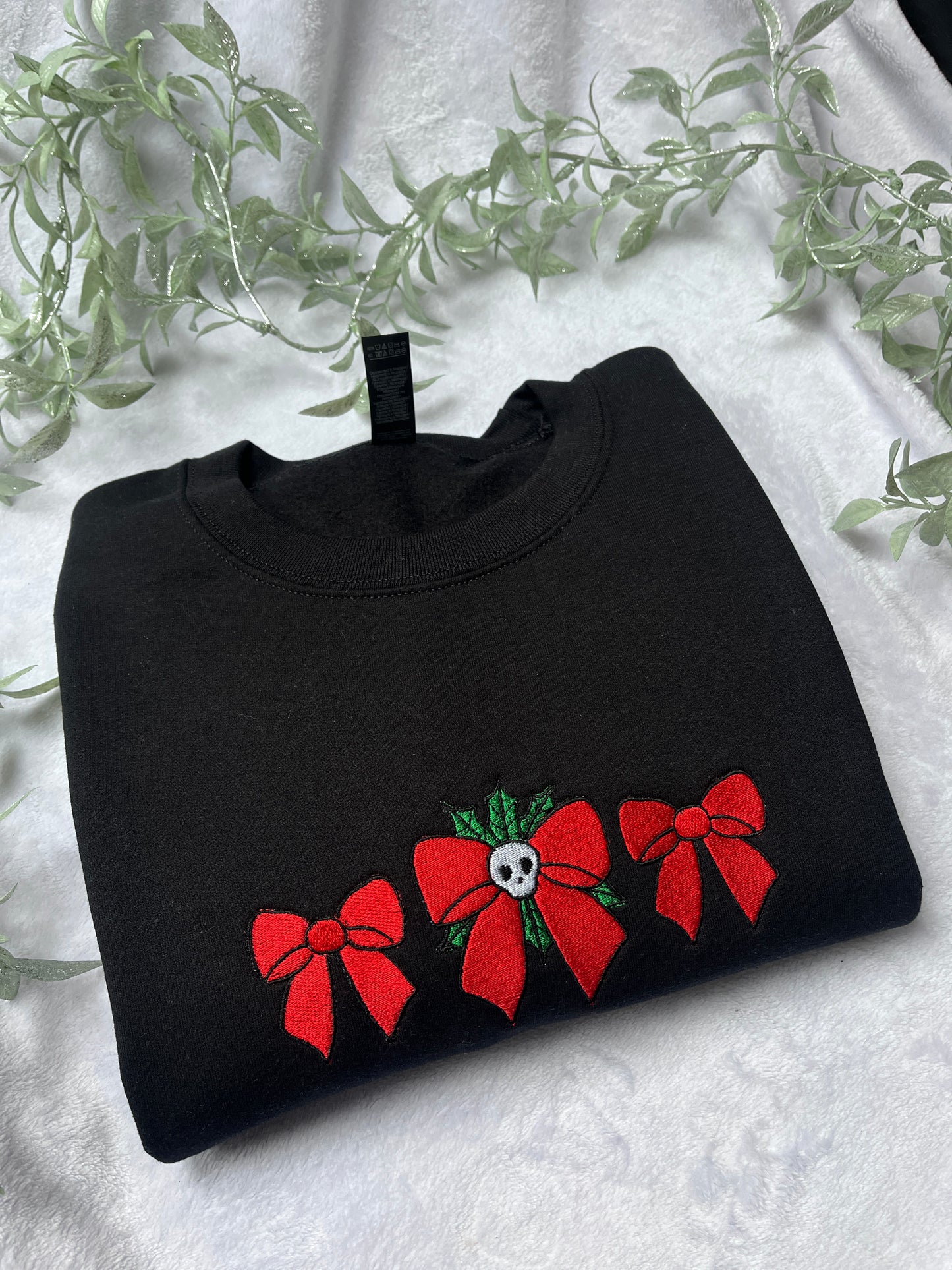 Skull Christmas Bows Embroidered Sweatshirt
