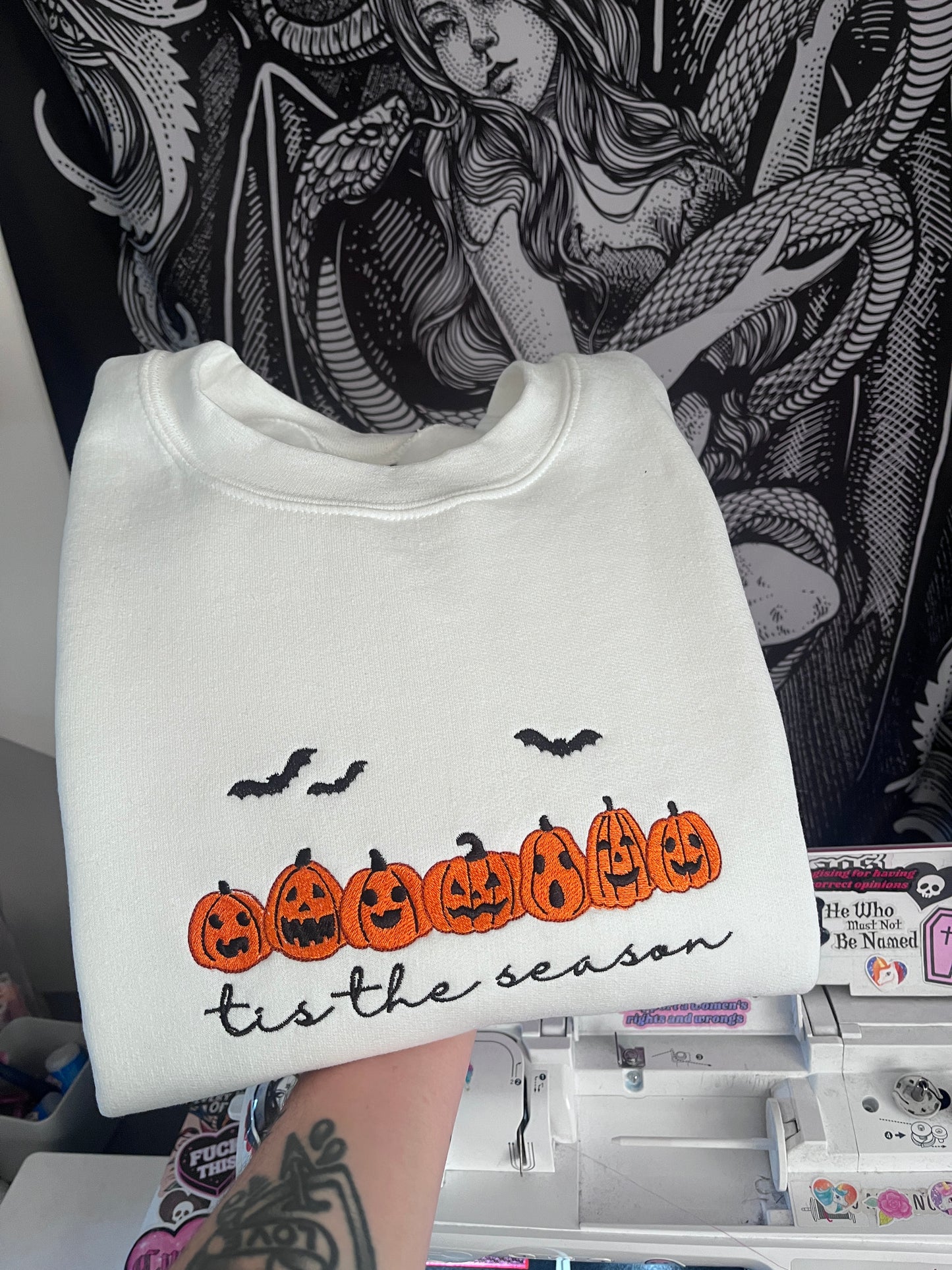 Tis The Season Pumpkin Sweatshirt