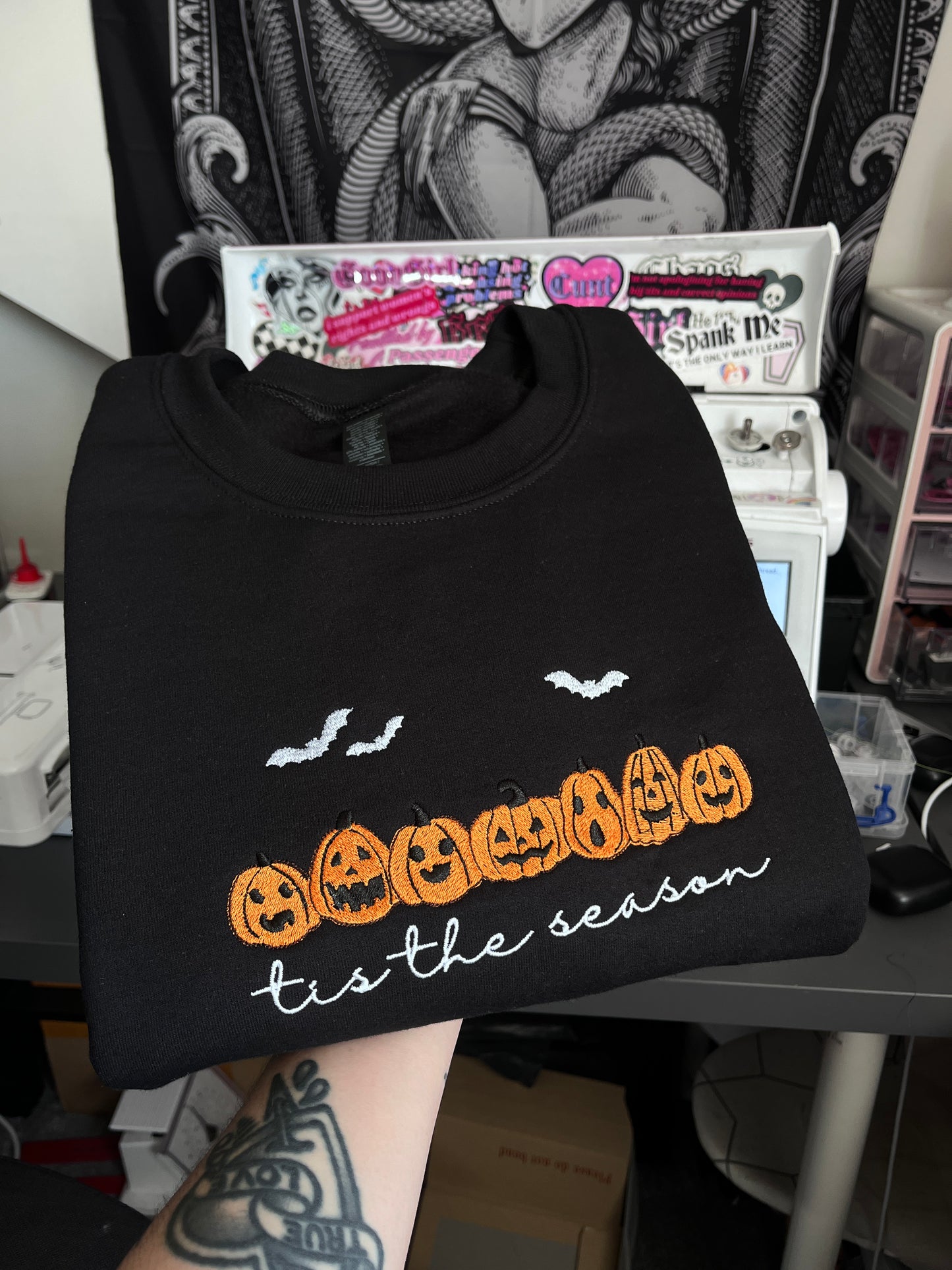 Tis The Season Pumpkin Sweatshirt