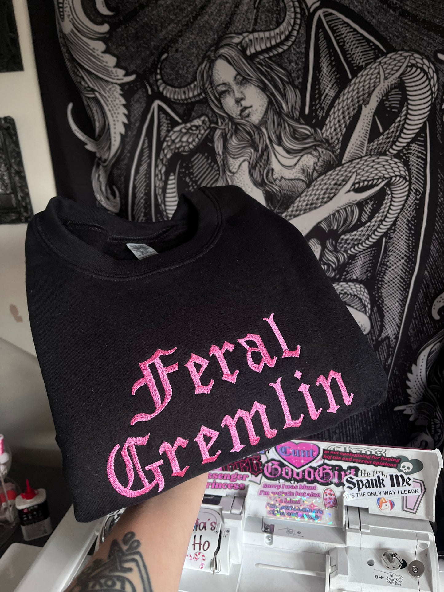 Feral Gremlin Sweatshirt / T-Shirt